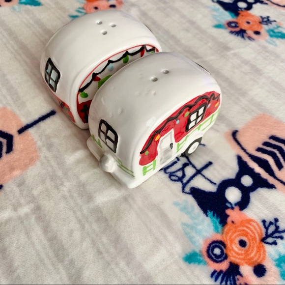 LAST 1!🎄 Xmas Camper Salt & Pepper Shakers 🎄 - Picture 8 of 8